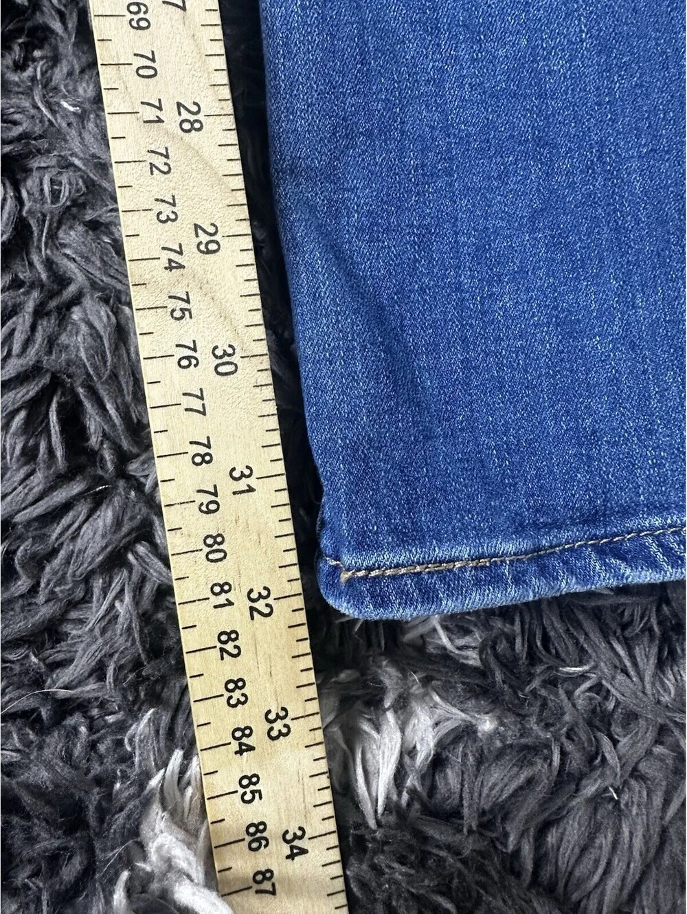 Levis 724 High Rise Straight Jeans Womens 29 Medium Wash Denim Stretch